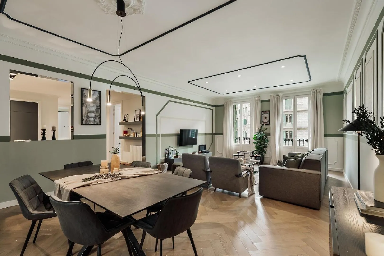 Mavi - 2 Bedrooms And Balcony In Eixample Dreta Barselona